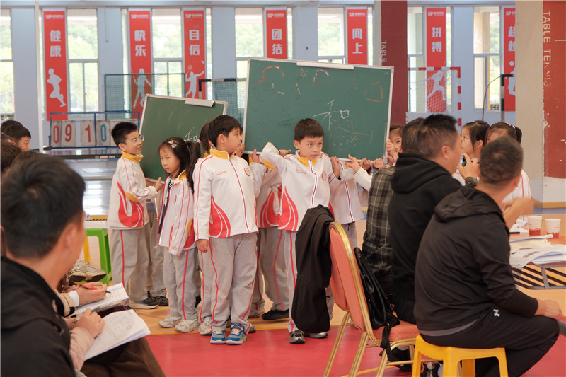 75948e2799454f44bd4518ececcd6454.jpg 75948e2799454f44bd4518ececcd6454.jpg