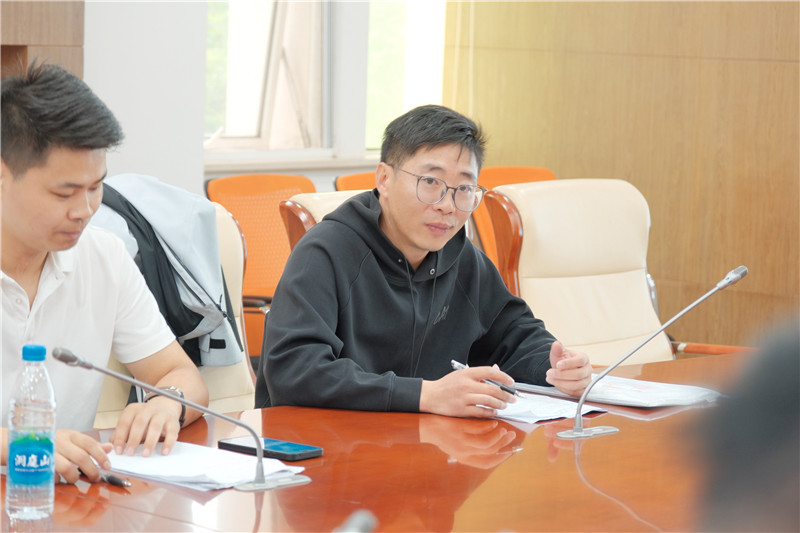 e739bc7f54c7415f98e32ed932a01f9c.jpg e739bc7f54c7415f98e32ed932a01f9c.jpg